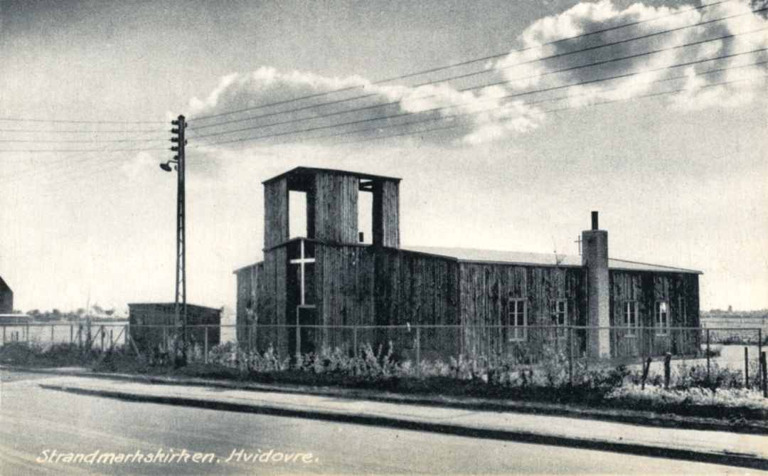 07_Strandmarkskirken_sommer_1949.jpg