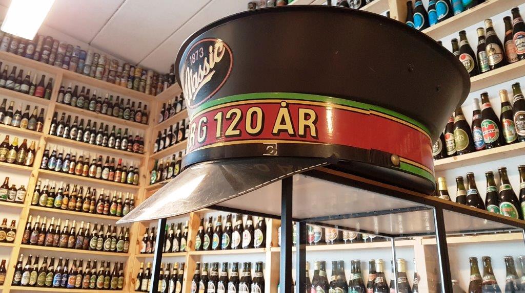 Dragrborgere besgte et andet lokalsamfund - Dines Bog