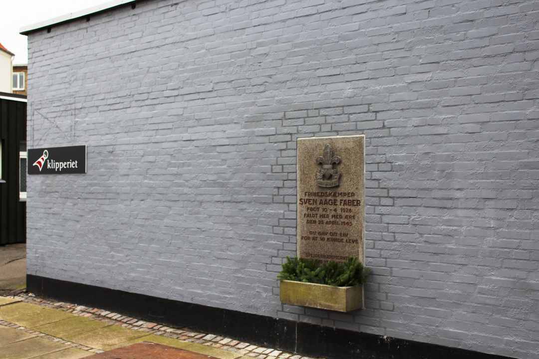 Dines Bogø -