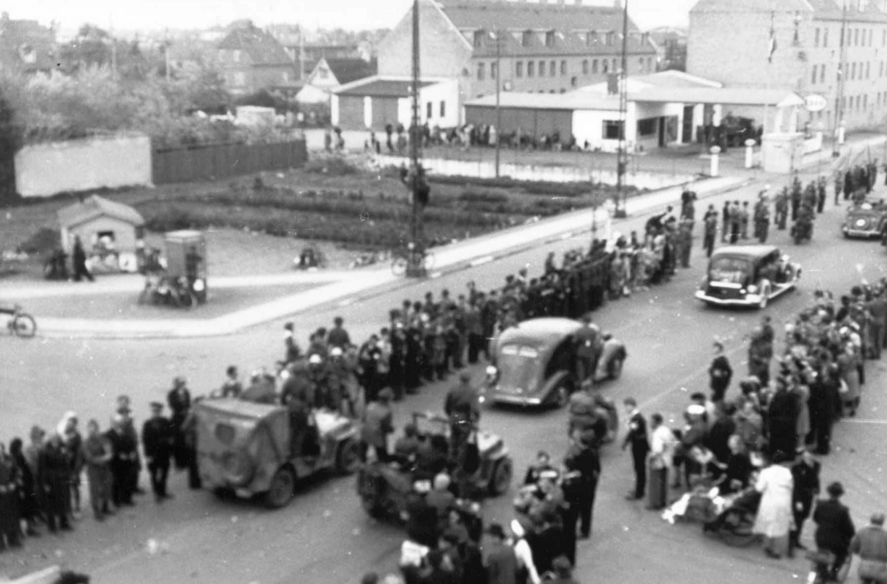 Amager Landevej 46-50 - Dines Bogø